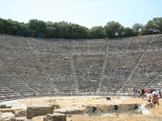 狄俄尼索斯剧场