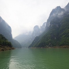 阿依河