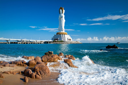 <海南海口-三亚3晚4日游>脚印旅游5A海岛蜈支洲，5A热带雨林呀诺达，5A108米海上观音南山，5A猴岛、4A天涯海角，市区酒店免费接客