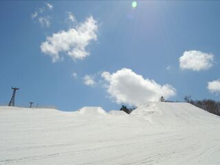 哈尔滨首届泳动龙江冰雪乐园