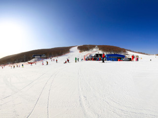 太子岭滑雪场