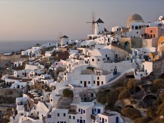 尼亚卡美尼火山