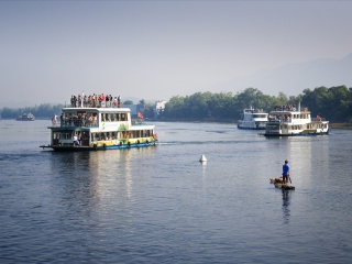 桂林大漓江游船