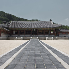 水原华城