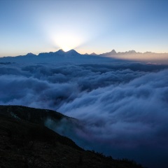 牛背山