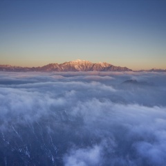 牛背山