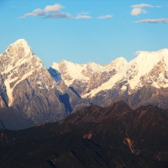 牛背山