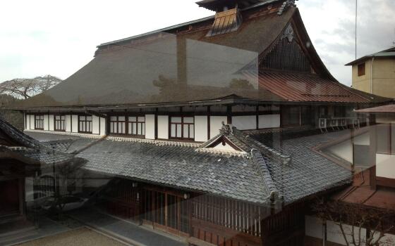 齐库里宁岗彭酒店电话地址_齐库里宁岗彭酒店