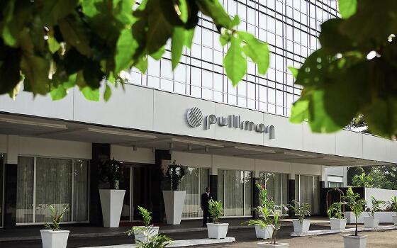 金沙萨酒店预订 金沙萨铂尔曼大酒店 地址:7, avenue batetela