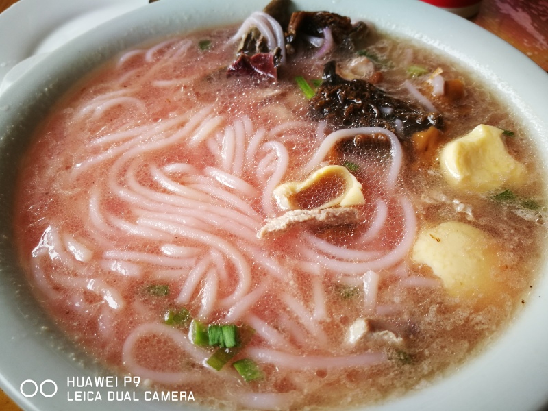 红菇粉,据说红菇的价值不菲哦.