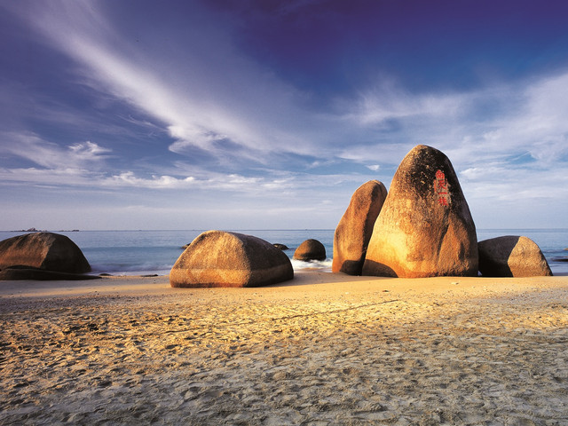 華南旅遊 海南旅遊 三亞旅遊 遊玩時長:約2小時 天涯海角位於三亞灣