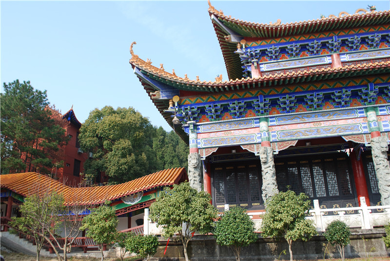 灵泉寺游玩