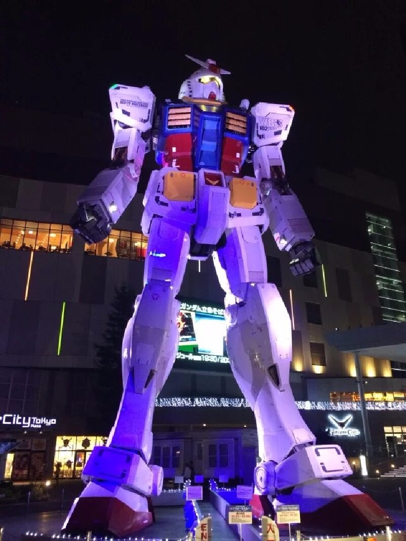 这是高达机器人