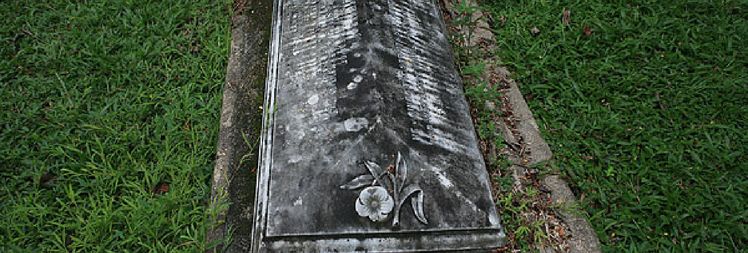 敦德嘉被汉都亚带领到马六甲,与苏丹满束沙成亲.