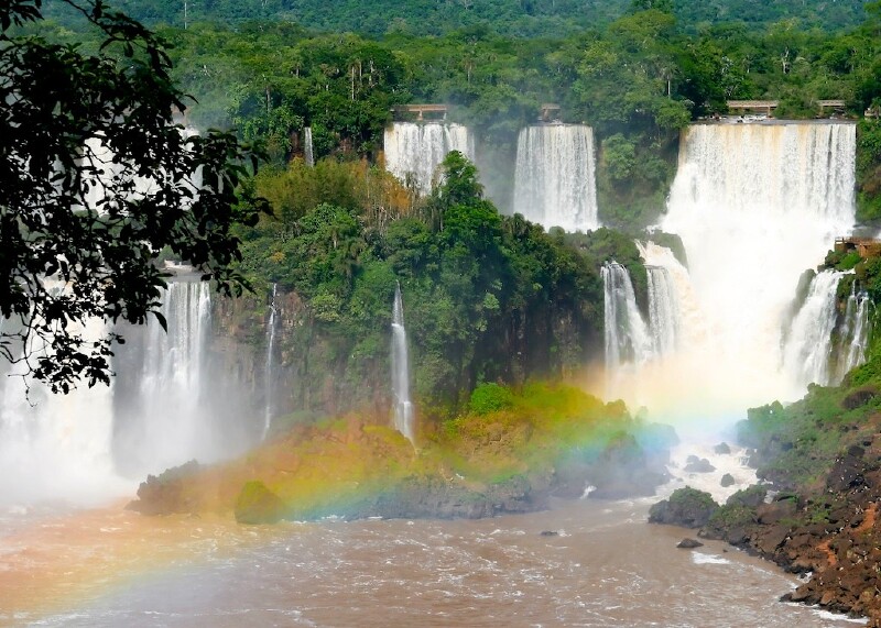 在露台上远观伊瓜苏瀑布—这样的巴西让你如痴如醉