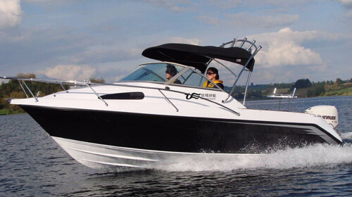  三亚蓝骑士游艇会包艇出海半日游>进口钓鱼艇22尺游艇3小时出海