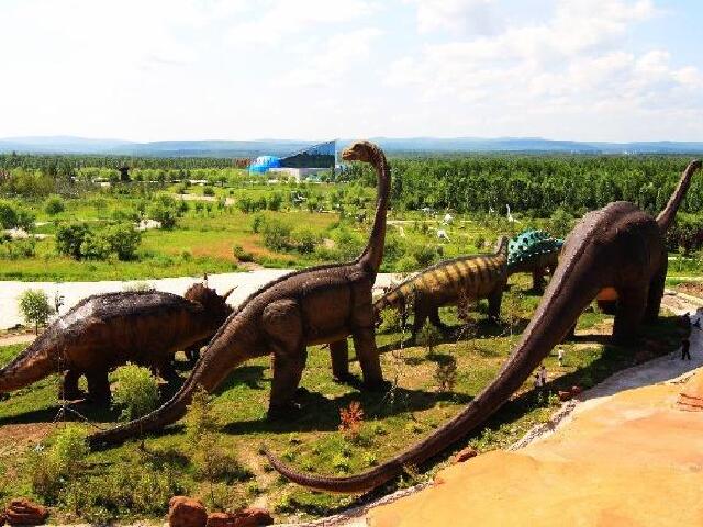 黔龙大观园(图片仅供参考)