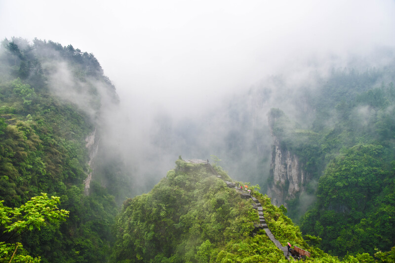 隐匿在武陵山云雾深处|吉首探秘
