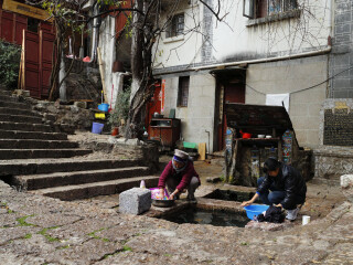 白马龙潭三眼井