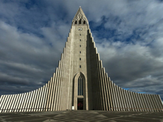 外观哈尔格林姆斯教堂(hallgrímskirkja),是该市的地标性建筑