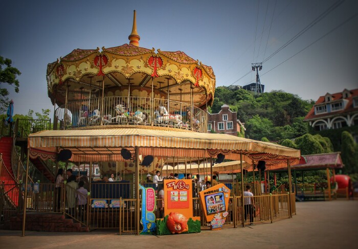 旋转木马可以放松一下心情