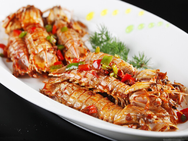 (7) 鼓浪屿的新四海陷饼是此次厦门之行必买的土特产; (8)air夫妇开的