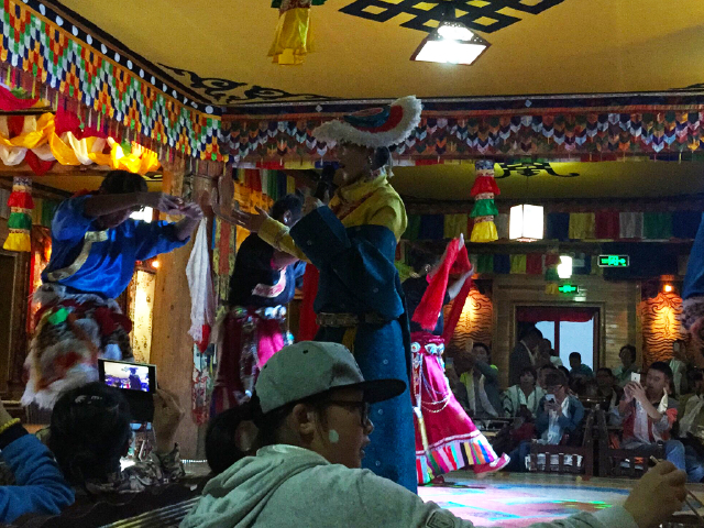 香格里拉虎跳峡-普达措-松赞林寺2日游>商务车,土司盛宴,高规格餐标