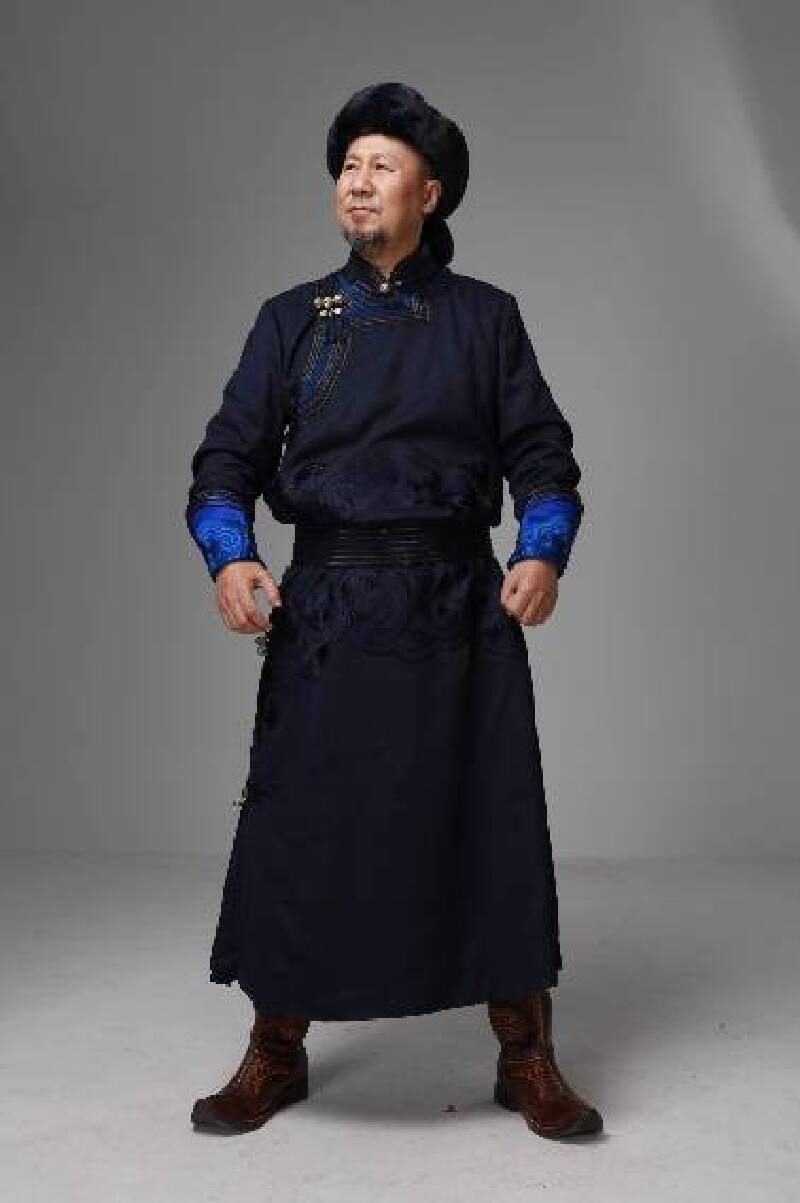 曲目:《传奇》《阳光美》《美丽中国》和王雅洁合唱王二妮演唱曲目