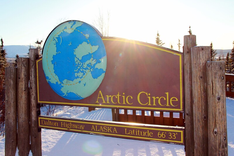   66°34北极圈标志