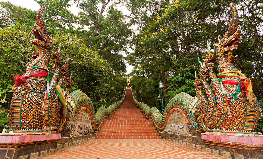 最local| 云上泰北双龙寺 漫步清迈大学