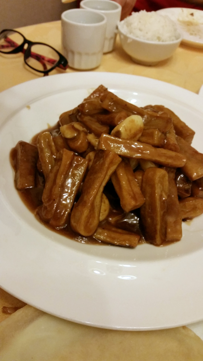 溜咯吱,本地特色
