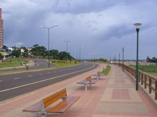 纳塔莱斯港滨海大道