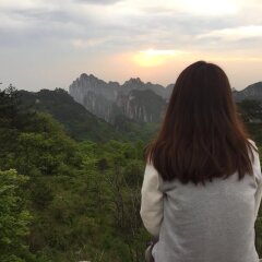 云之彼端的夕阳