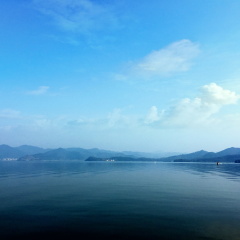 东，钱湖美