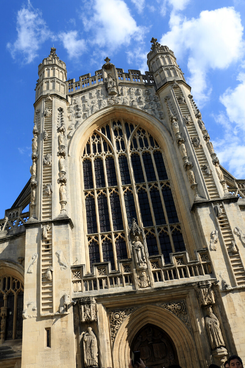 巴斯,一座文化遗产之城.这里有着安静的环境,美丽的环境,艺术的氛围.