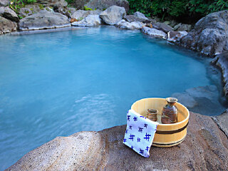 鸣子温泉