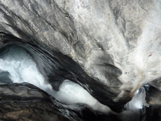 特吕默尔河瀑布