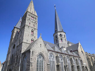 市政厅和呢绒市场