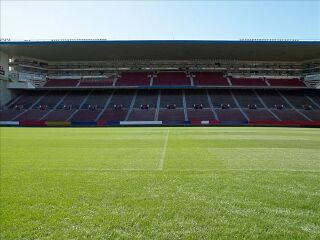 拉加曼加拉体育场