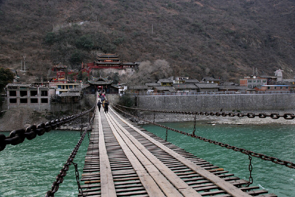 泸定桥旅游攻略_泸定桥好玩吗_泸定桥有什么好玩的