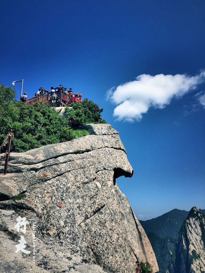 行摄于华山之巅,只为俯瞰悬崖绝壁中的最美风景