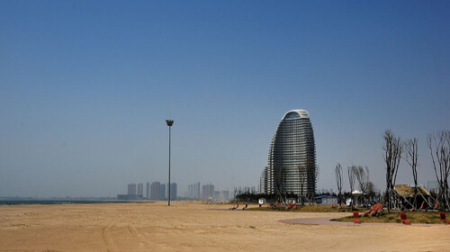  绥中东戴河银泰国际海滨浴场2日游游>体验神奇的沙雕,细腻的沙滩