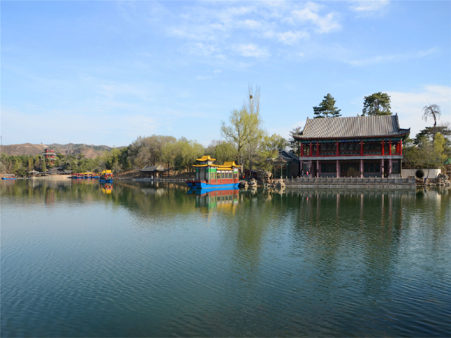  承德避暑山庄-木兰围场-坝上草原-小布达拉宫火车双卧5日游>升级往返