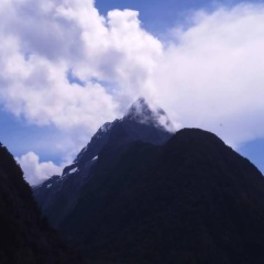 米佛峡湾