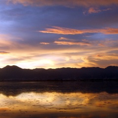 滇池