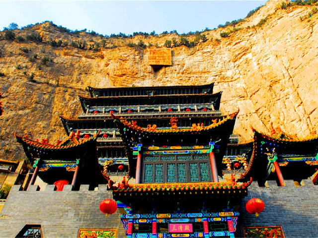 瀑布-绵山-王家大院-平遥3日游>吃平遥八碗八碟 住1晚平遥古城酒店