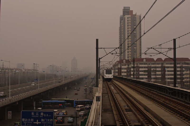 塘沽回天津的轻轨,4节车厢,很方便