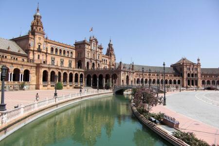 <摩洛哥+西班牙+葡萄牙14日游>25人全含，4/5星，丹吉尔希尔顿海边酒店，7大景点含官导，弗朗明戈，非洲之洞，酒庄品酒，5顿特色餐