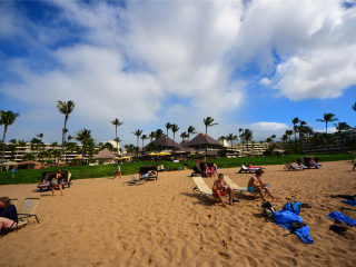 卡阿纳帕利沙滩