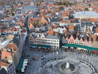 布鲁日市集广场